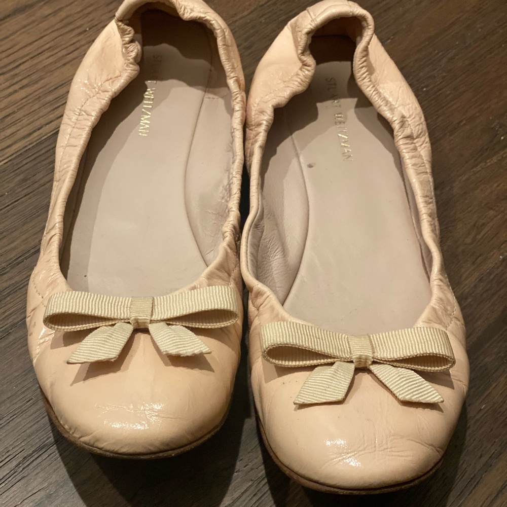 Stuart Weitzman - Picture 1 of 5